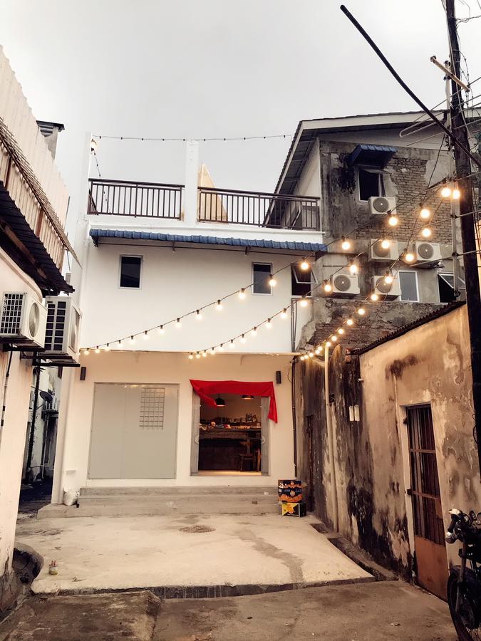 Rainbow House George Town Exterior foto